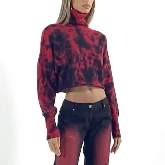 I.AM.GIA Ayden Cropped Tie Dye Turtleneck Sweater in Red & Black - Size Medium - Picture 1 of 9